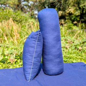 ১টি বালিশ ও ১টি কোলবালিশ