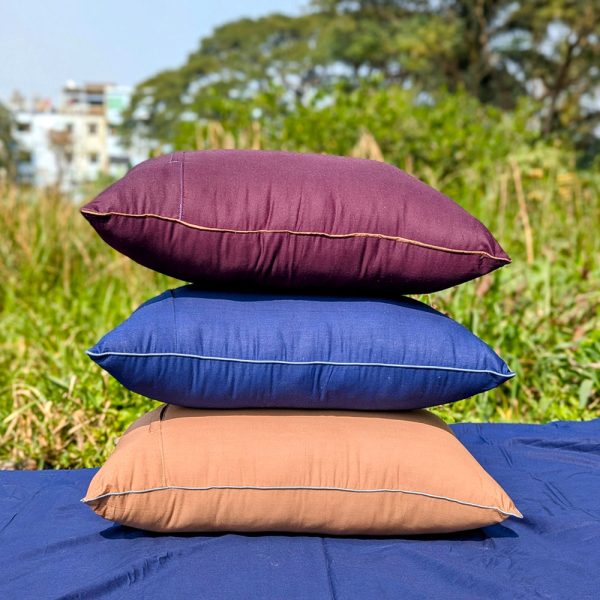 ৩ টি বালিশ
